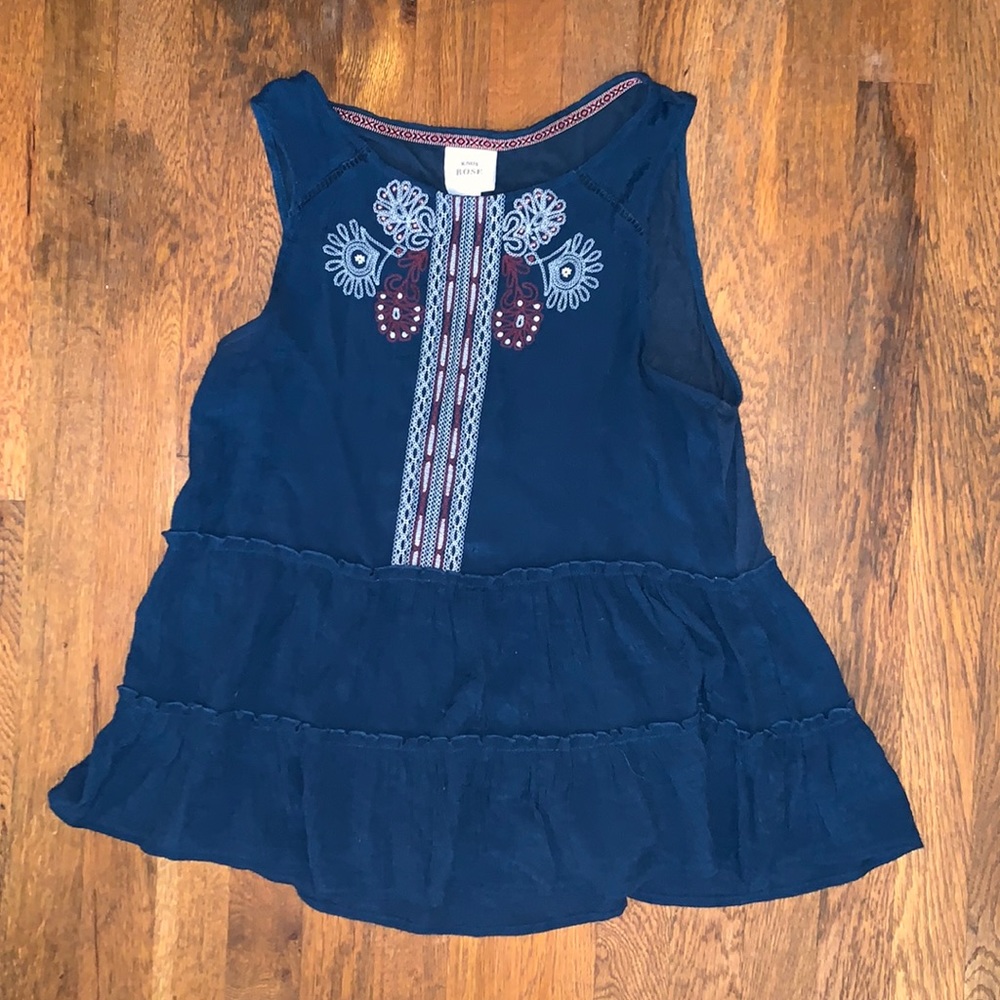 Size medium Knox Rose tank top